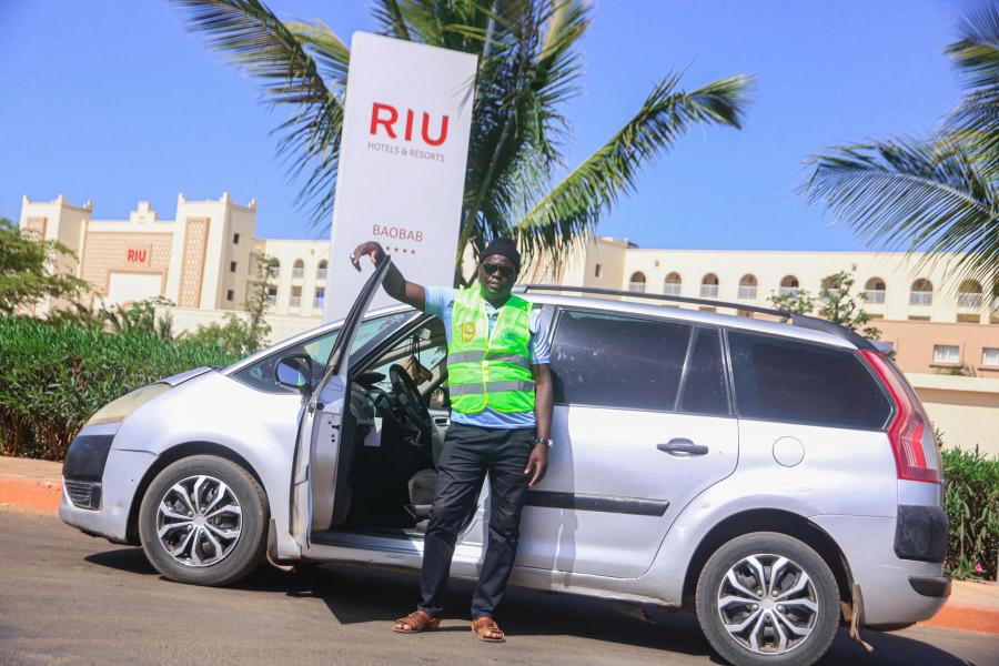 Abdourakhmane Sène Parking Riu Baobab Pointe Sarène